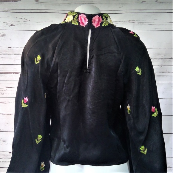 NWT Free People HIgh Neck Embroidered Blouse - Picture 6 of 6